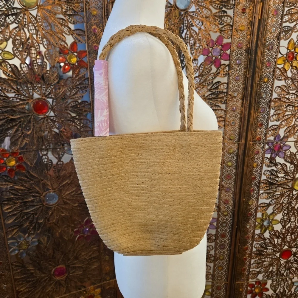 NWT Tommy Bahama Kids Beach Woven Tote with Colorful Tassels